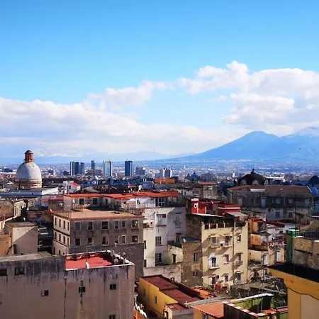 Con Terrazza Vicino Piazza Dante 公寓 那不勒斯